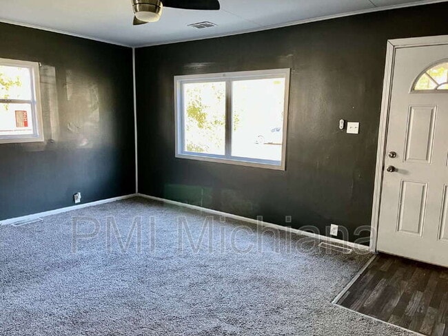 261 N Kenmore St, South Bend, IN 46619 - photo 4