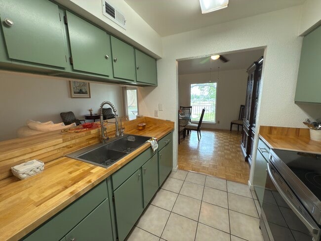 2901 Central Blvd unit 402, Brownsville, TX 78520 - photo 4