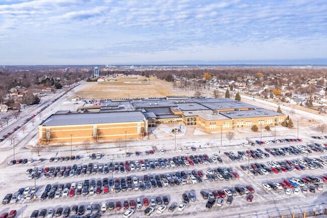 De Pere High School serves grades 9-12.