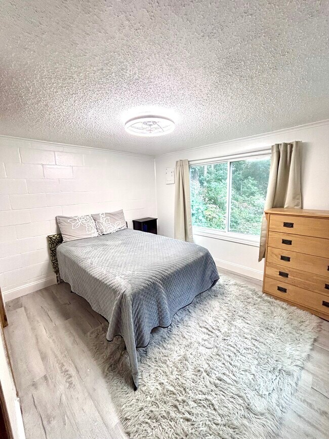 1430 13th St Unit 2, Ames, IA 50010