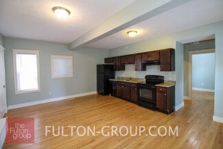 849 Lake Dr SE Unit 1, Grand Rapids, MI 49506