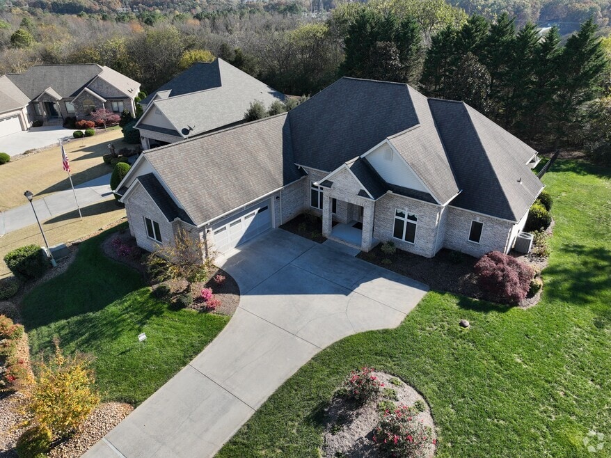 178 Tommotley Dr, Loudon, TN 37774 - photo 2