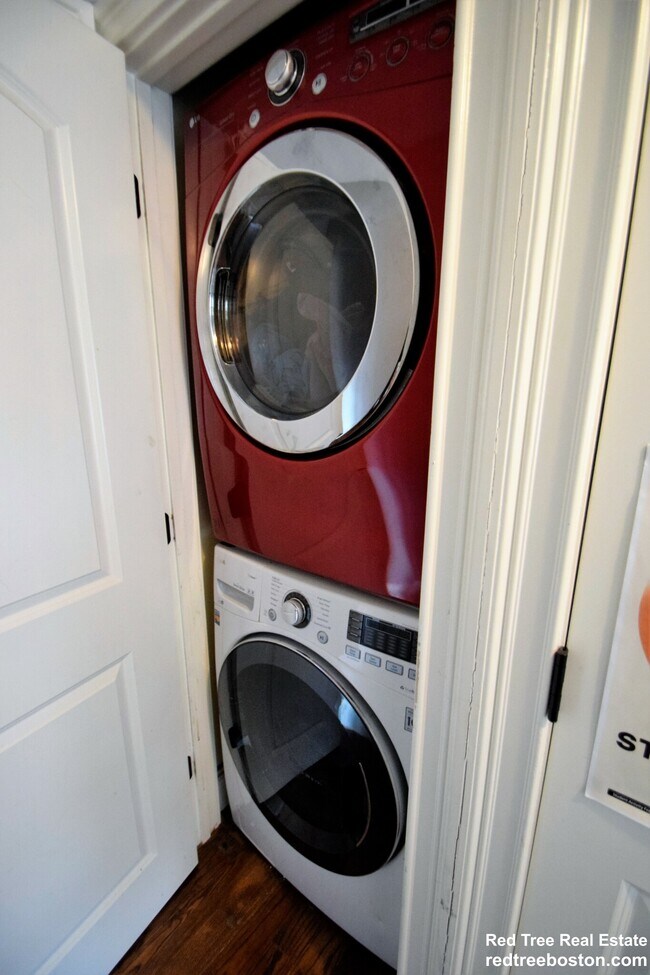 2 Iroquois St unit 2, Roxbury Crossing, MA 02120 - photo 5