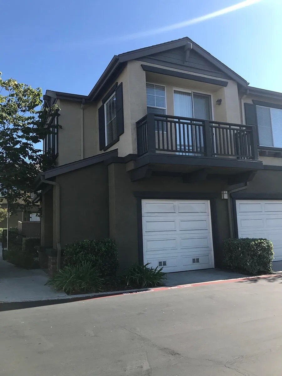 2 Bedroom, 2 Bath Townhome