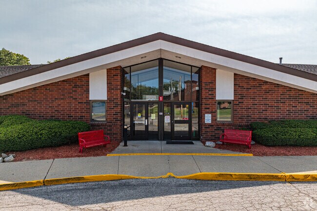 Mt. Zion Elementary School has 329 students in grades 2-3.