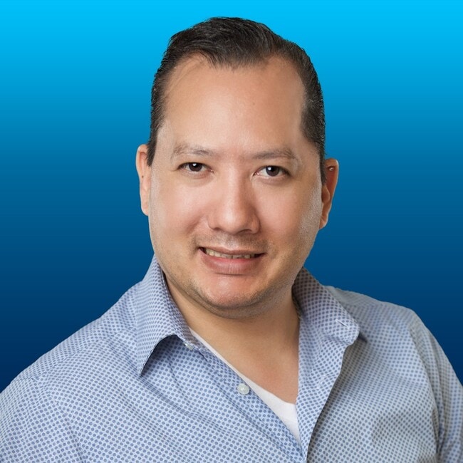 Agent Photo