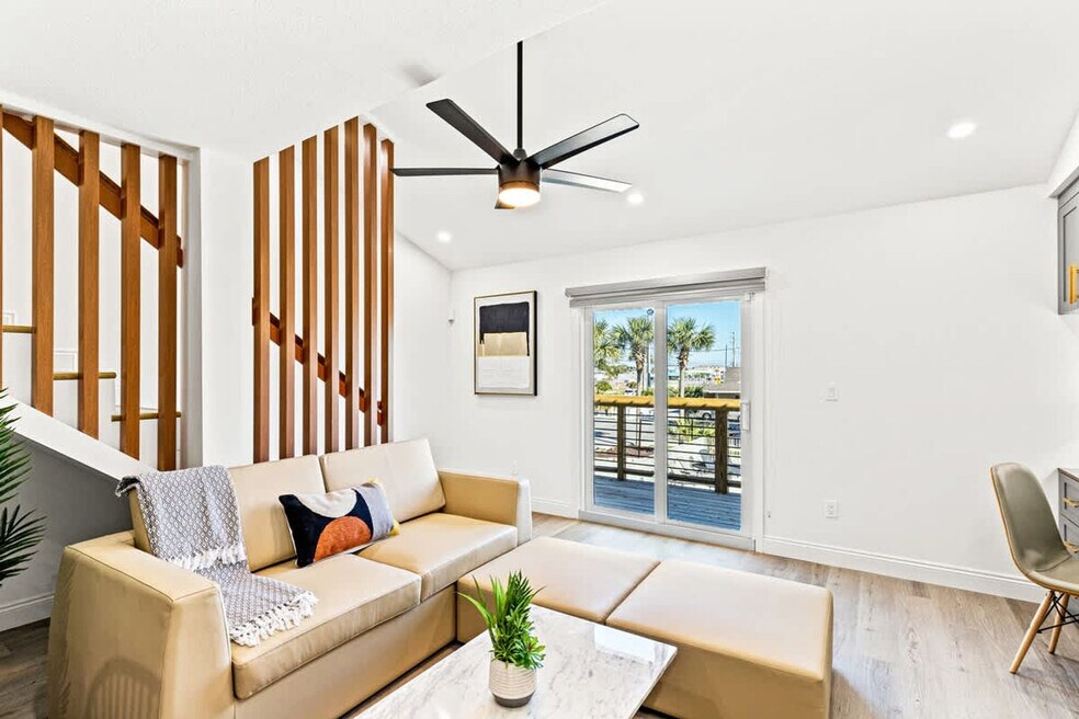 8115 Thomas Dr unit FL2-ID1355039P, Panama City, FL 32408 - photo 1