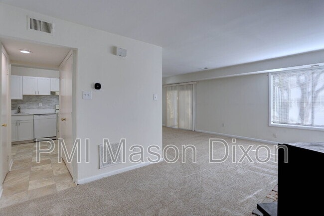 9496 Timesweep Ln, Columbia, MD 21045 - photo 5