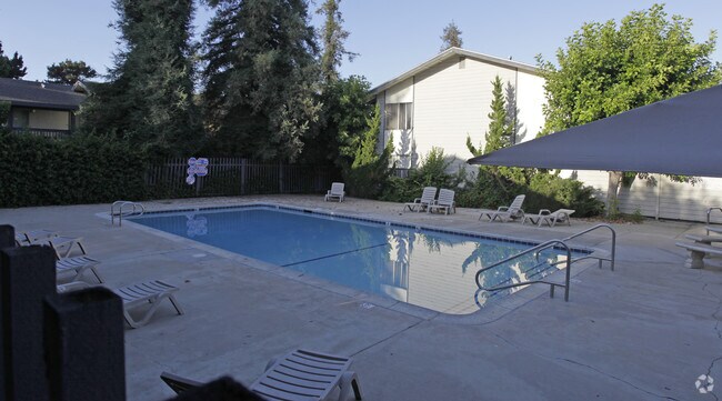 Seranado Fountain Apartments, Orange, CA 92869 - photo 3