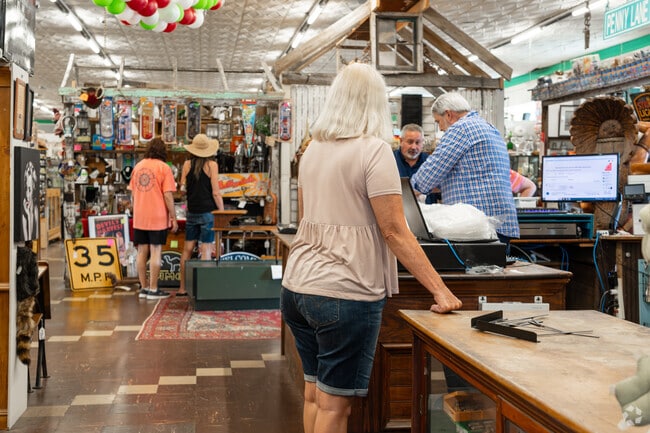 If you enjoy thrift deals on vintage treasures then come check out Charlotte's Web Antique Mall.