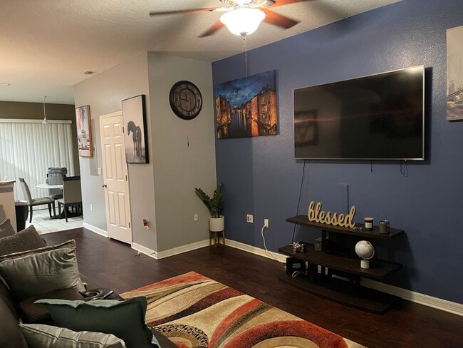 12718 Country Brook Ln, Tampa, FL 33625 - photo 3