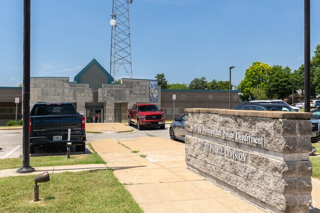 St. Louis Metropolitan Police, South Patrol Division, services the Cheltenham neighborhood.