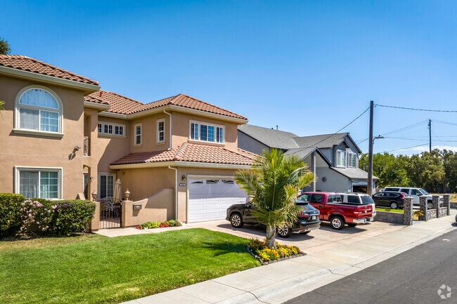 Single- and two-story traditional and Spanish-style homes are found in Broderick-Bryte.
