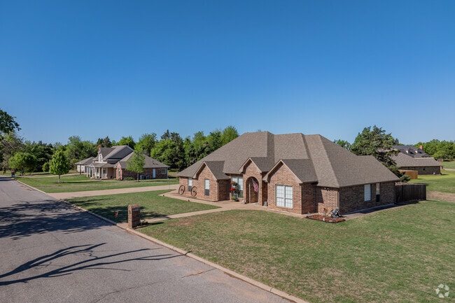 Large new contemporary homes are available to Cimarron City residents.