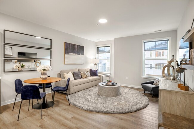 CENTURION IRONBOUND, Newark, NJ 07105 - photo 4