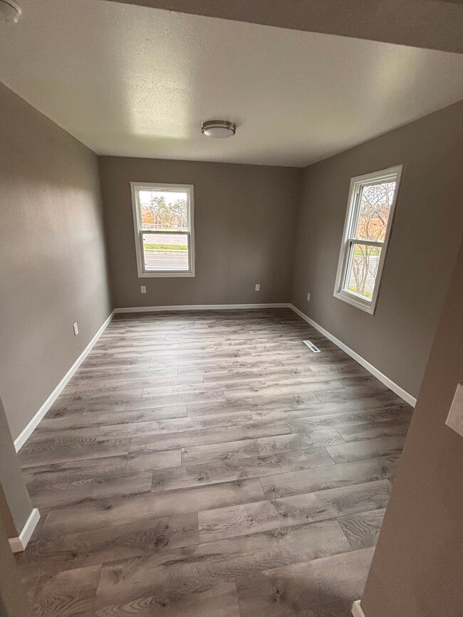 611 W Randolph St, Wausau, WI 54401 - photo 7