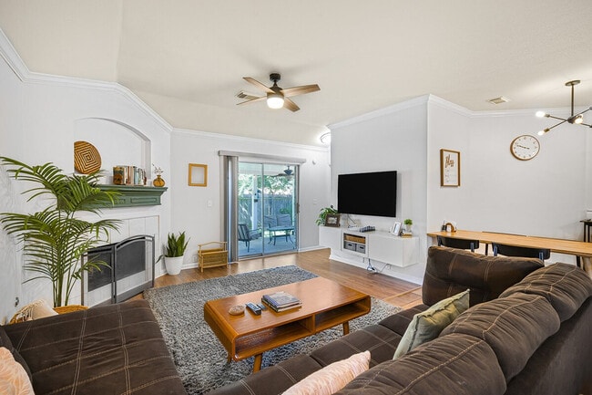 904 Melted Candle Cove unit ID1351743P, Pflugerville, TX 78660 - photo 7