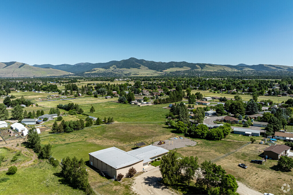 An aerial view of Mountain View Elementary School.