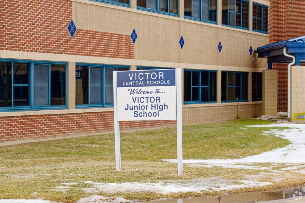 Victor Junior High School in Victor NY has a student body that is approximately 82 percent White and 8 percent Hispanic.