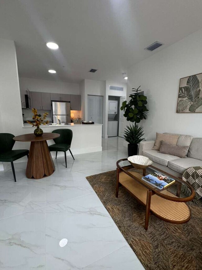 943 W 67th St Unit A1, Hialeah, FL 33012