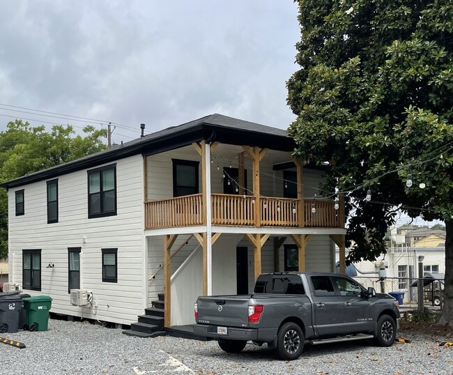 331 N Wayne St unit 6, Milledgeville, GA 31061 - photo 2