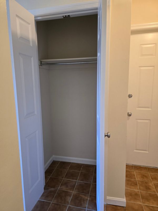 800 Thomas Ct unit 1-, Winchester, VA 22601 - photo 7