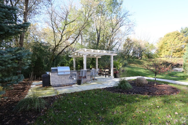 Lesilve, Middleton, WI 53562 - photo 2