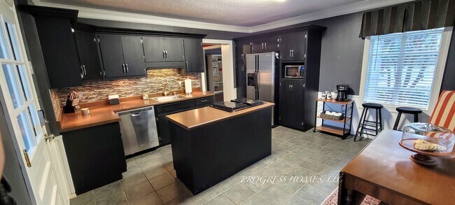 402 Church St NE unit A, Decatur, AL 35601 - photo 5