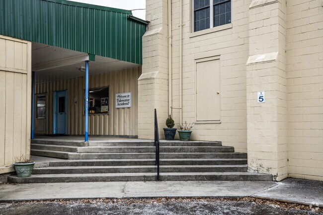 Tidewater Academy, Wakefield’s private school, serves students from kindergarten to grade 12.