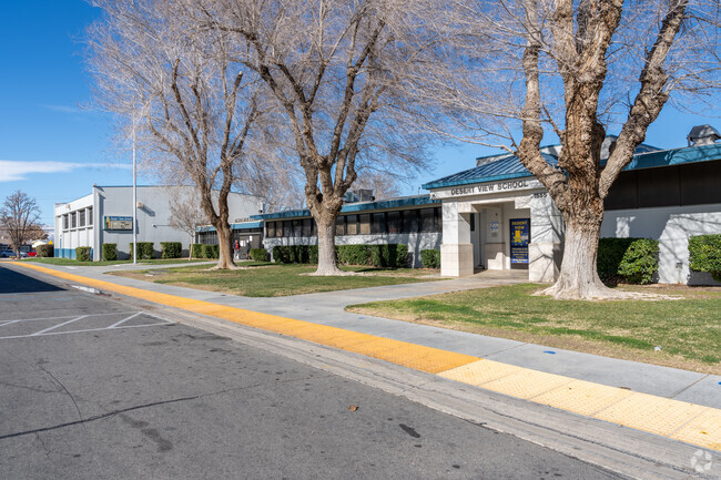 The student population of Desert View Elementary is 723 and the school serves K-6.