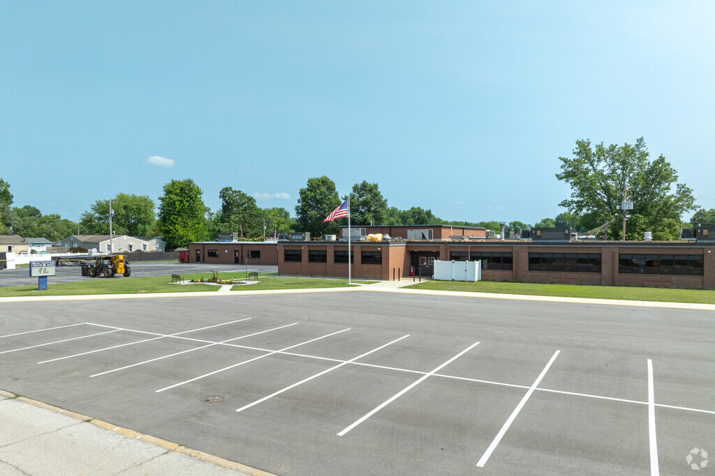Wilson Elementary school is located at 2400 Wilson Avenue in Granite City, IL.