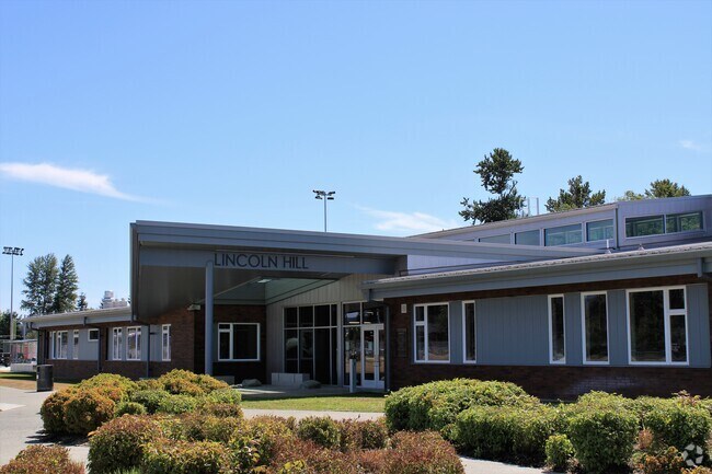 Lincoln Hill High School located in the Outlying Snohomish County neighborhood of Washington.