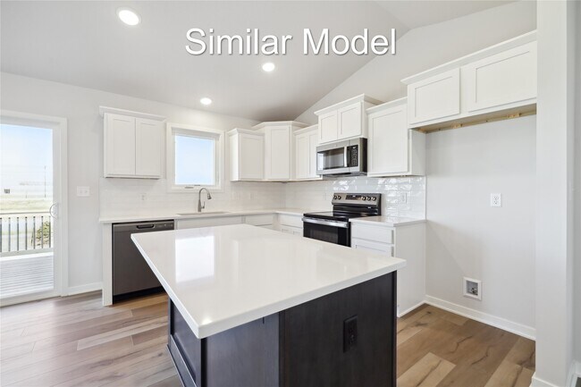 656 34th St SE, Altoona, IA 50009 - photo 6