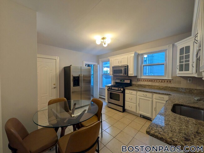 184 Green St unit 1, Cambridge, MA 02139 - photo 6
