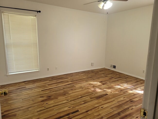 7945 Habersham Ln, Dallas, TX 75248 - photo 7