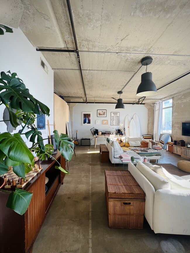 825 E 4th St Unit 509, Los Angeles, CA 90013