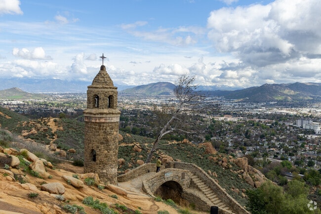 Mountain views and downtown Riverside from the top of Mount Rubidoux.