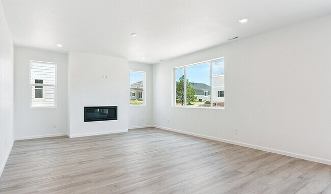 10043 Kingsbury Dr, Peyton, CO 80831 - photo 4