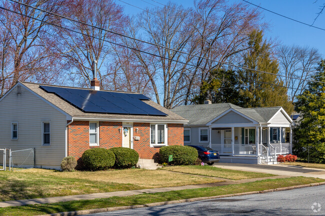 You'll find many ranch style homes in Barrington.