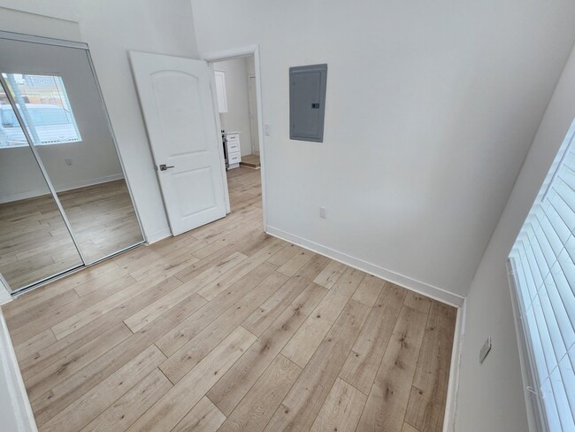 6522 Camellia Ave unit 6520 Camellia, North Hollywood, CA 91606 - photo 7