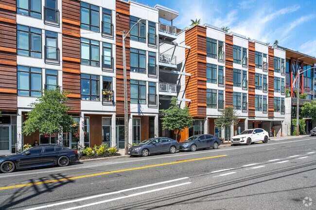 Many modern condos in the Westlake neighborhood have amazing views of Lake Union.