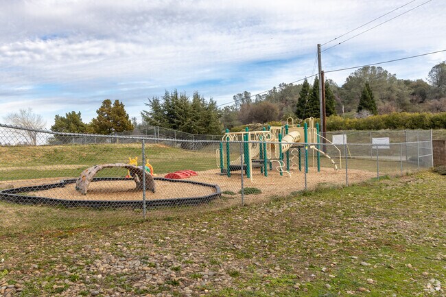 Sutter's Mill Elementary School serves students in grades Pre-K to 3.