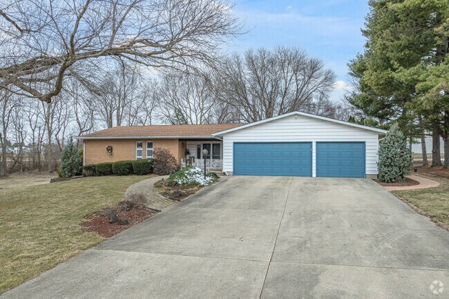 Many updated ranch-style homes can be seen throughout Dixon.