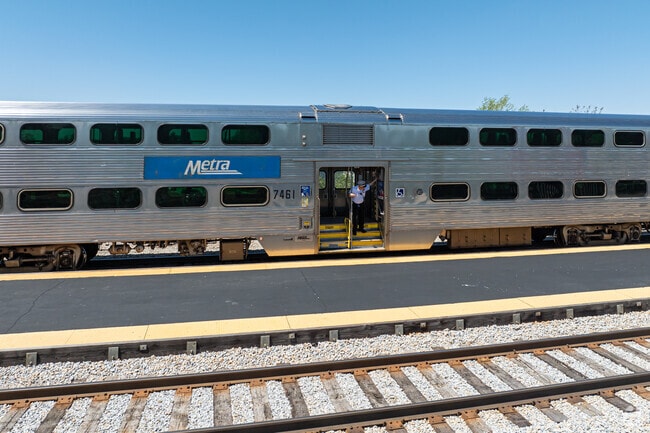 The Auburn Gresham Metra stop connects the community to downtown Chicago.