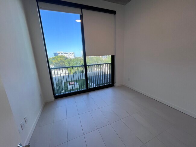 145 NW 31st St unit B2, Miami, FL 33127 - photo 4