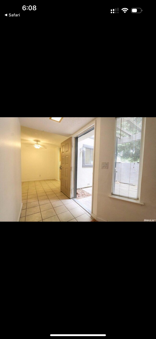 112 Luna Grande Cir unit 31A, Sacramento, CA 95834 - photo 5