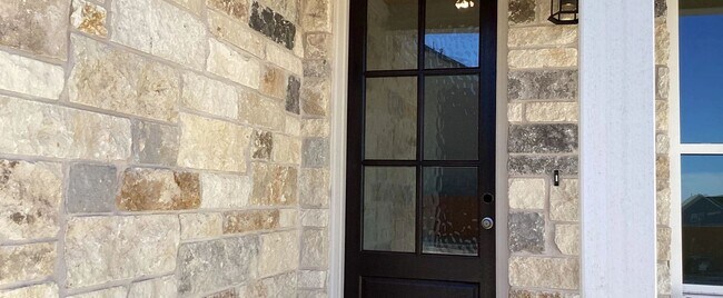 112 Woodrow Ln, Liberty Hill, TX 78642 - photo 4