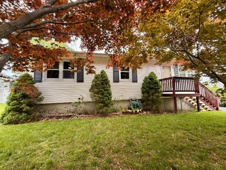 65 Drew Ave, Manchester, NH 03104