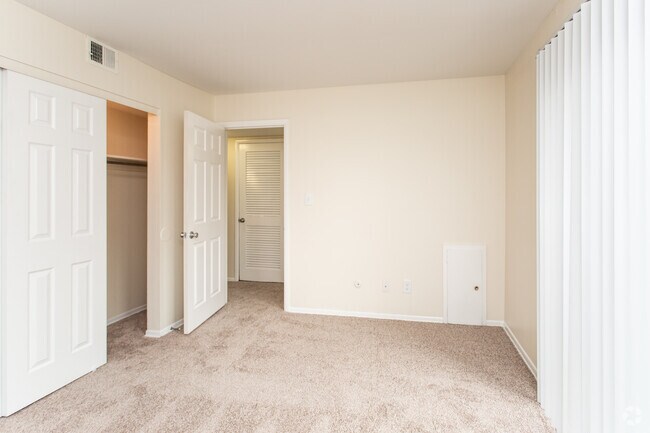 1BR, 1BA - 600 SF - Remodeled Dennison