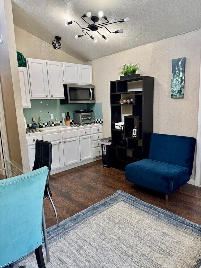 6918 Coley Ave unit 5, Las Vegas, NV 89117 - photo 7